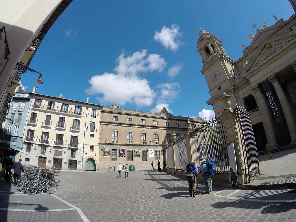 Plaza Catedral Hostel Pamplona